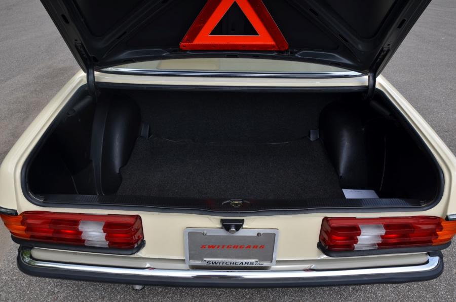 Багажник Mercedes-Benz 240 D (Bm.123.123) 1983 года  (EU) (фото 57 из 80)